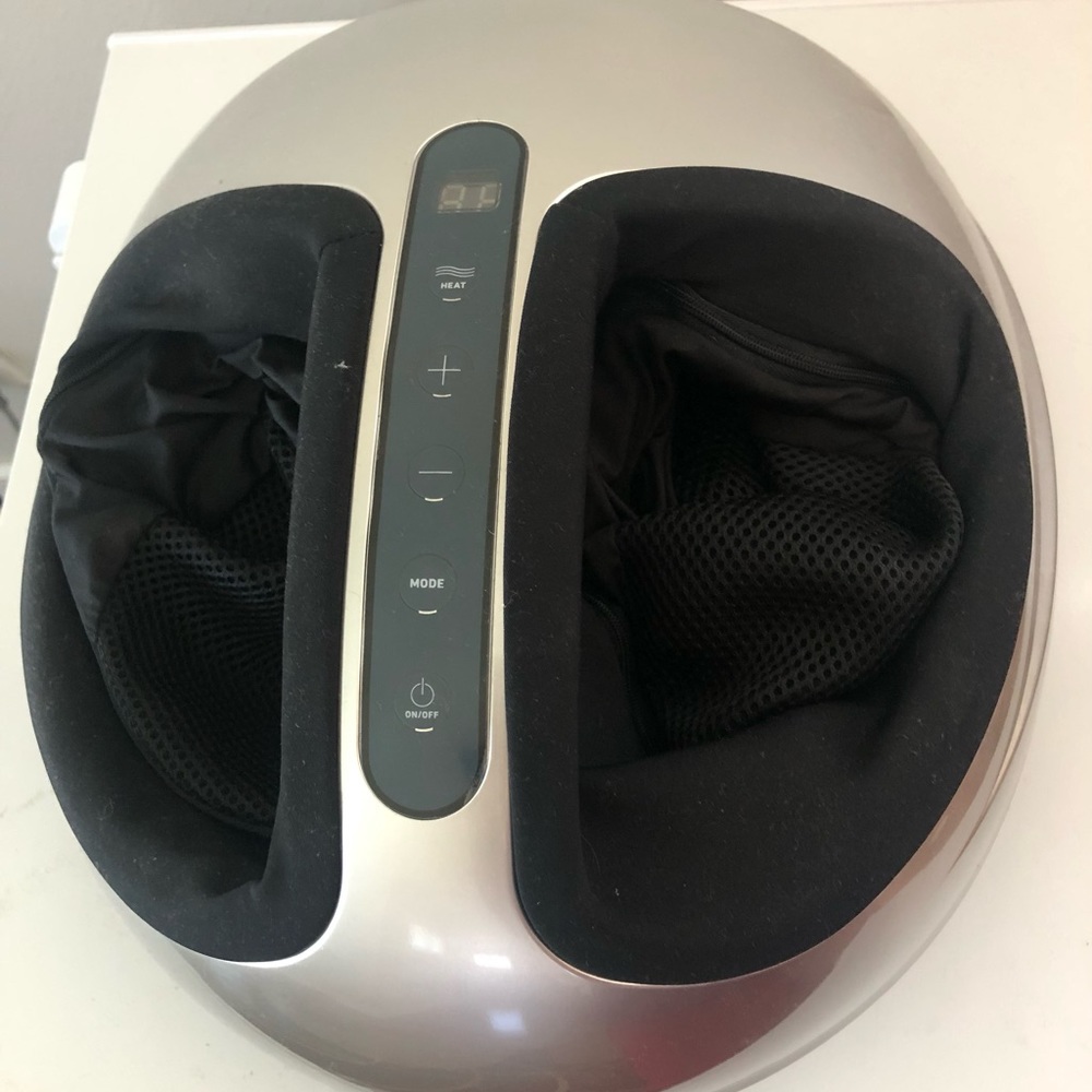 Shiatsu foot massager